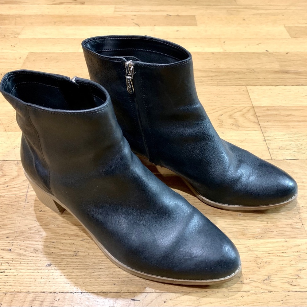 Clarks Somerset Black Ankle Boots